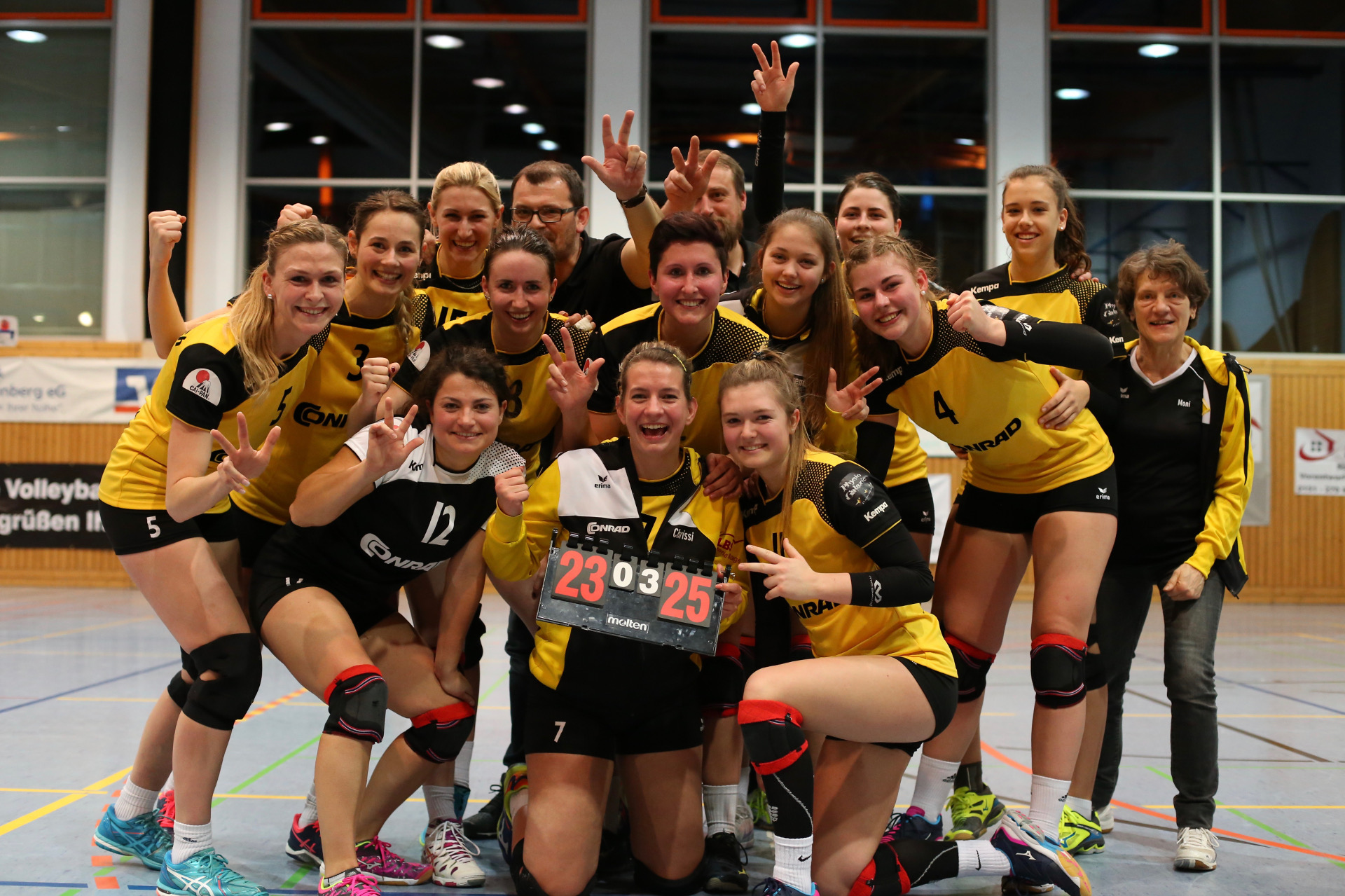 We congratulate the women’s volleyball team